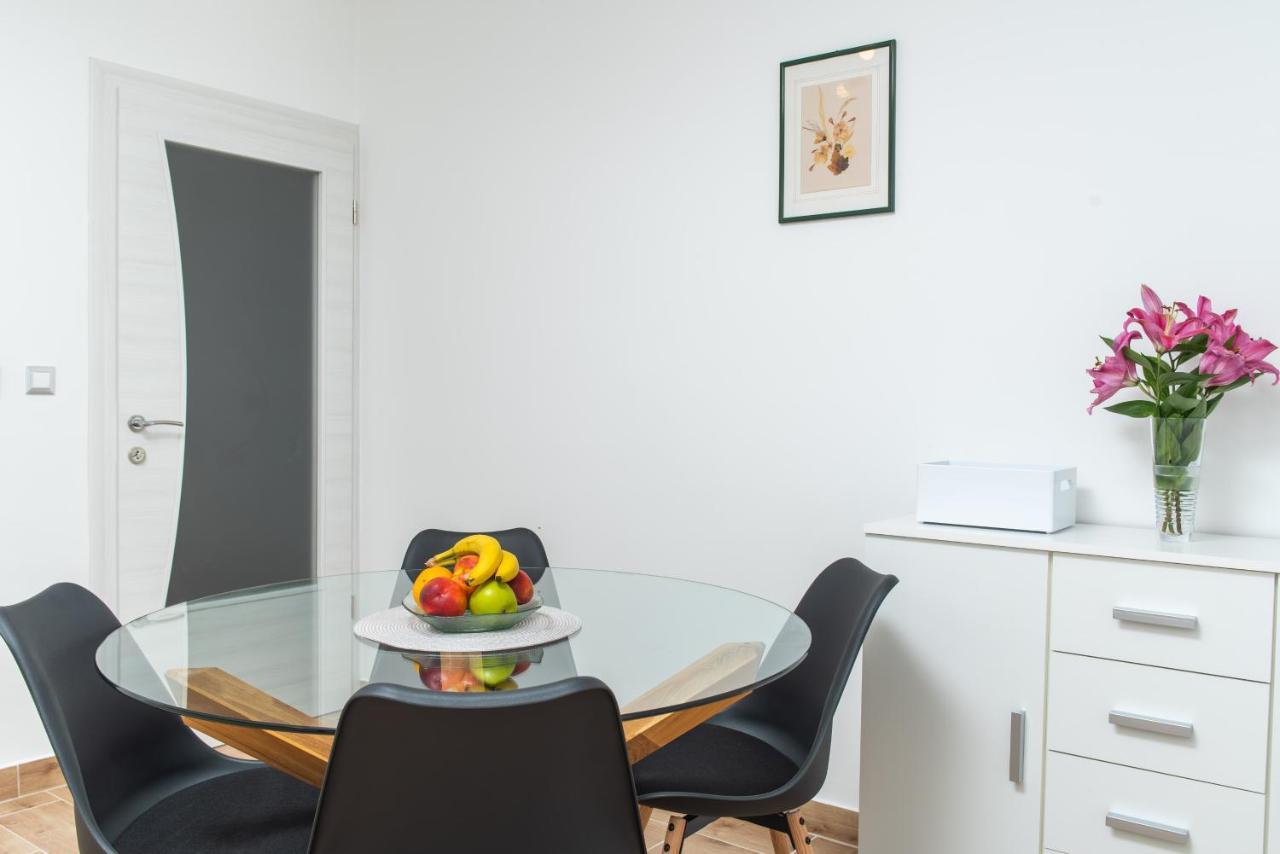 Apartment Kiki Kastel Stafilic