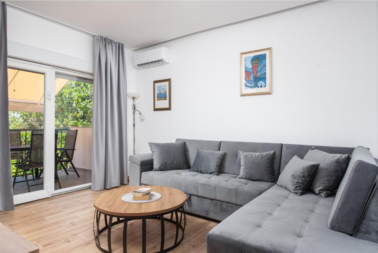Kiki Apartment